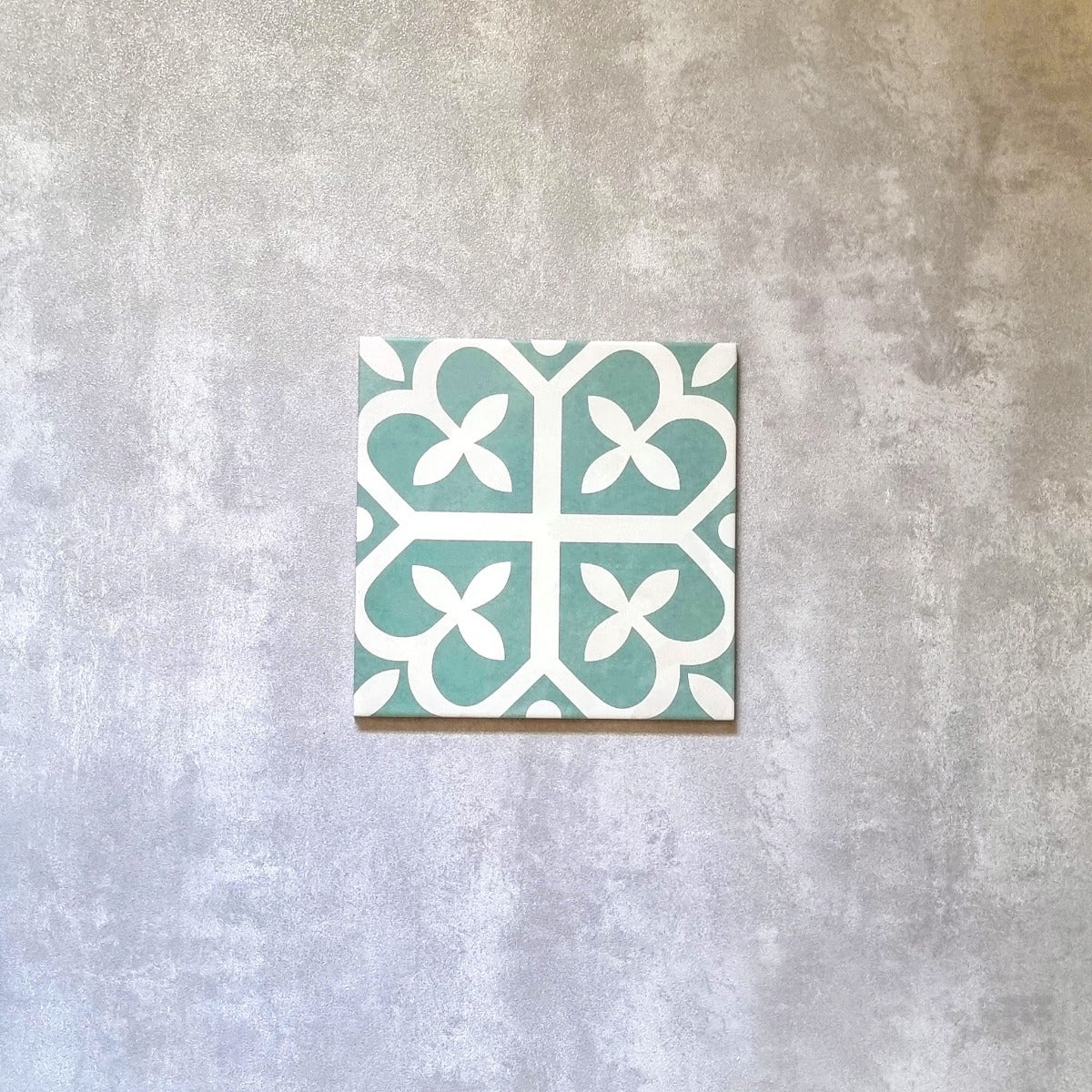 FULL TILE SAMPLE Ivy Green 20cm x 20cm