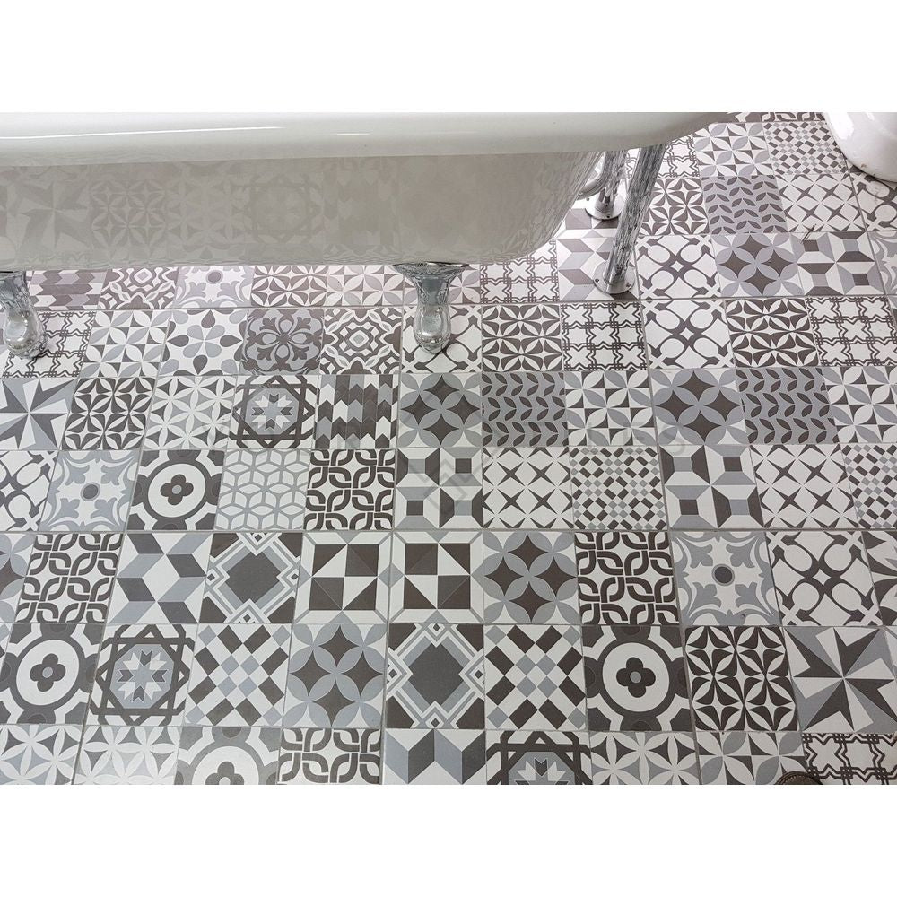 CUT TILE SAMPLE Antoni Vintage Black