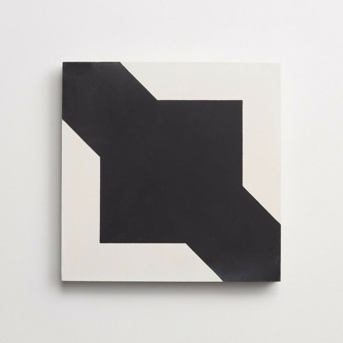 FULL TILE SAMPLE Almeira Cathedral Black and White 20cm x 20cm