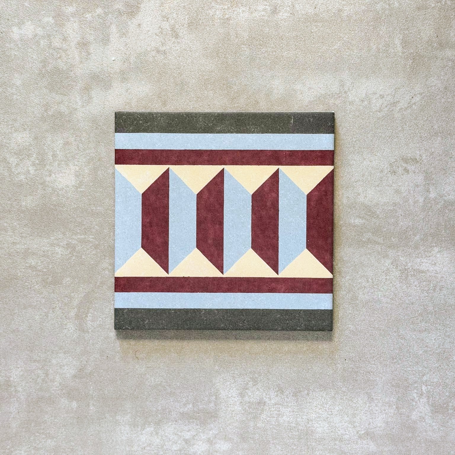 FULL TILE SAMPLE Chatsworth Manor BORDER/SIDE 20cm x 20cm