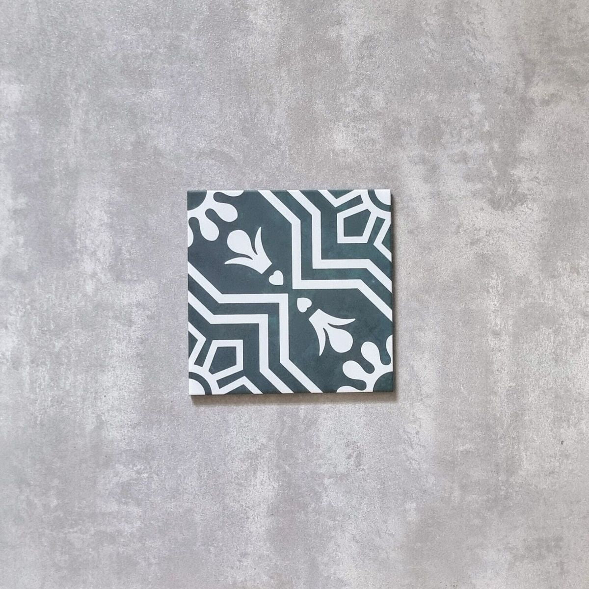 FULL TILE SAMPLE Balthazar Victorian Green 20cm x 20cm