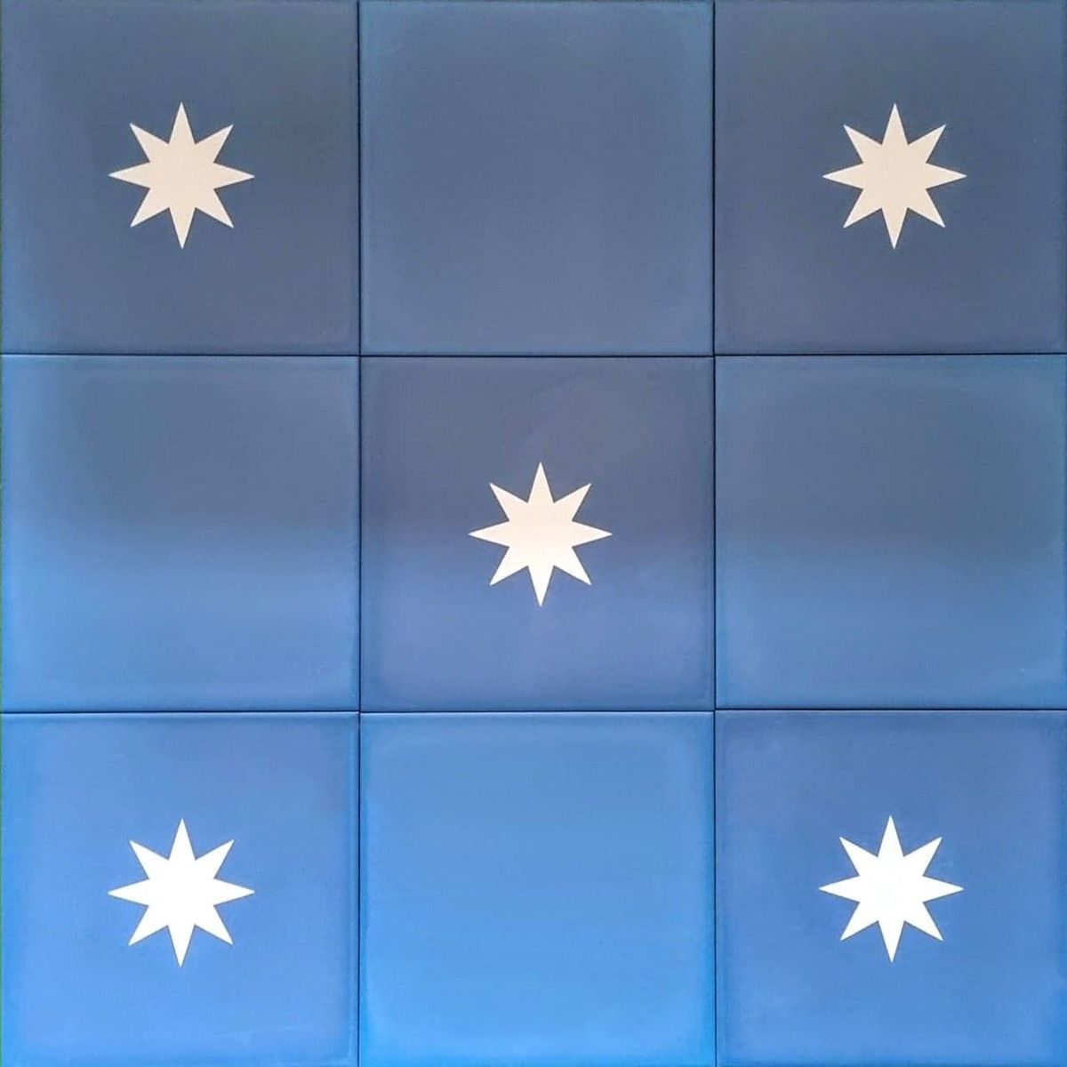 Supernova Base Blue 20cm x 20cm