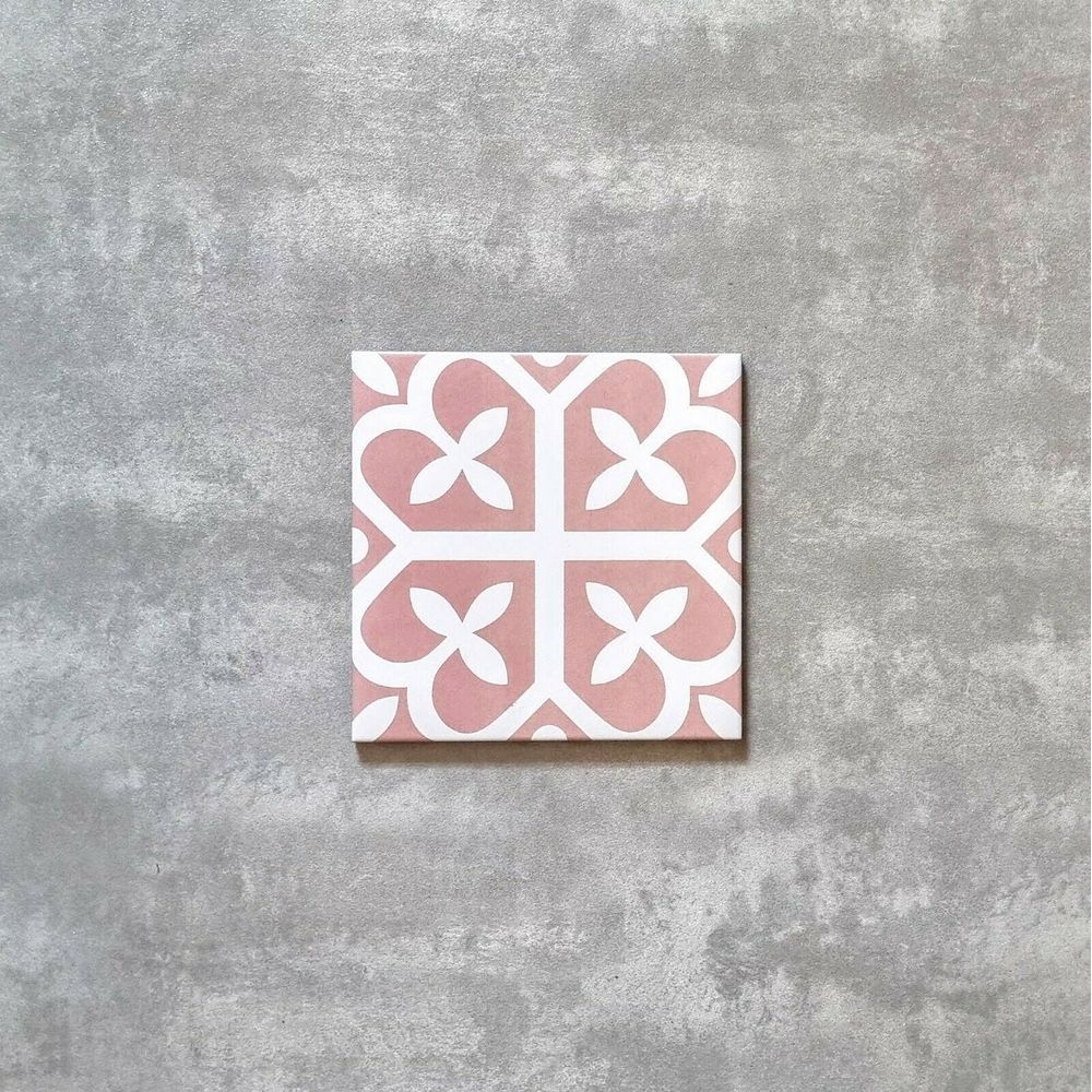 FULL TILE SAMPLE Ivy Rose 20cm x 20cm