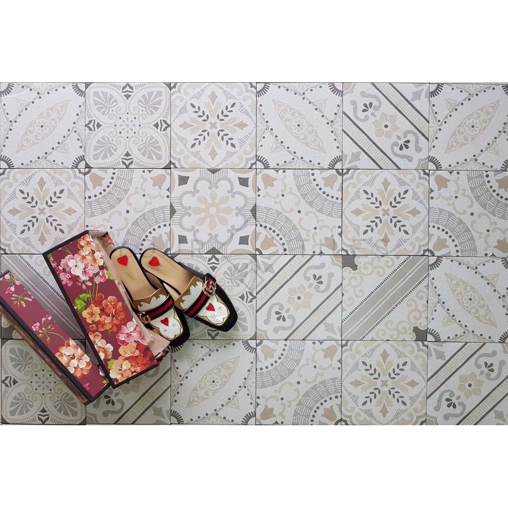 FULL TILE SAMPLE Zuri Patchwork Victorian