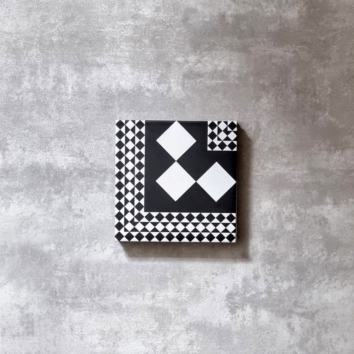 FULL TILE SAMPLE Mulberry CORNER 20cm x 20cm