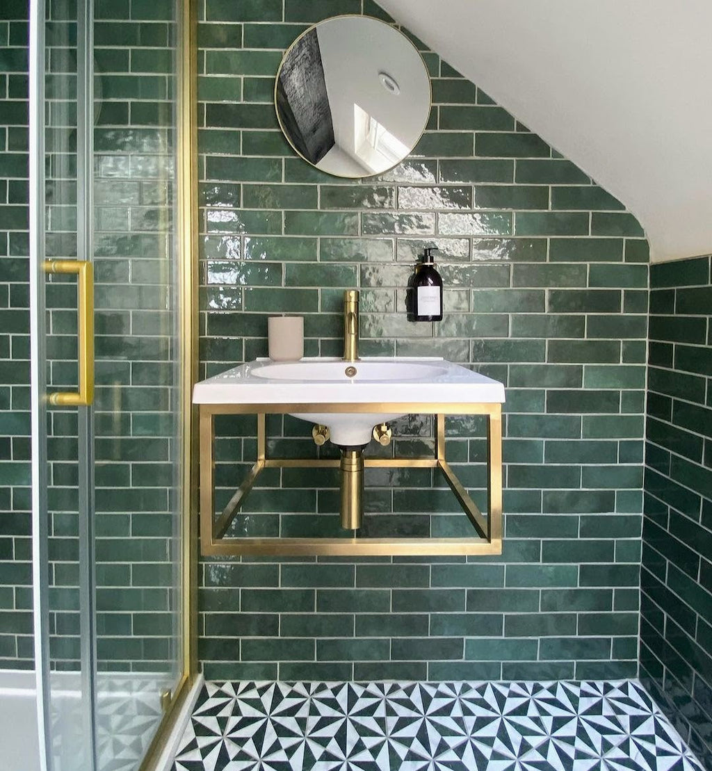 Piazza Emerald Green and Carrara White Hexagon 18.7cm x 21.6cm