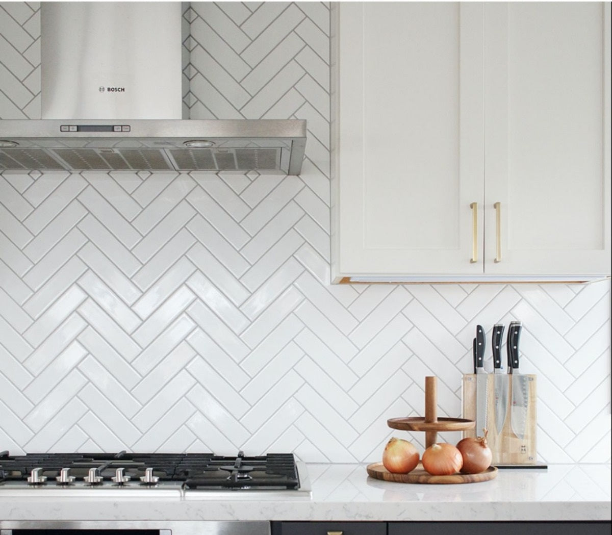 Brooklyn White Gloss | Flat Subway Metro Brick Wall Tile | 7.5cm x 30c ...
